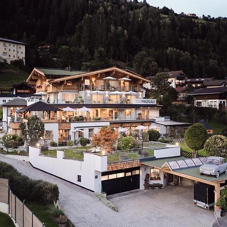 Hotel Garni Pinzgau, Bernd Huettl Neukirchen am Großvenediger Eksteriør billede