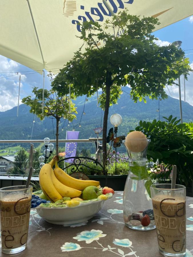 Hotel Garni Pinzgau, Bernd Huettl Neukirchen am Großvenediger Eksteriør billede