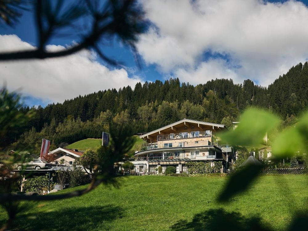 Hotel Garni Pinzgau, Bernd Huettl Neukirchen am Großvenediger Eksteriør billede